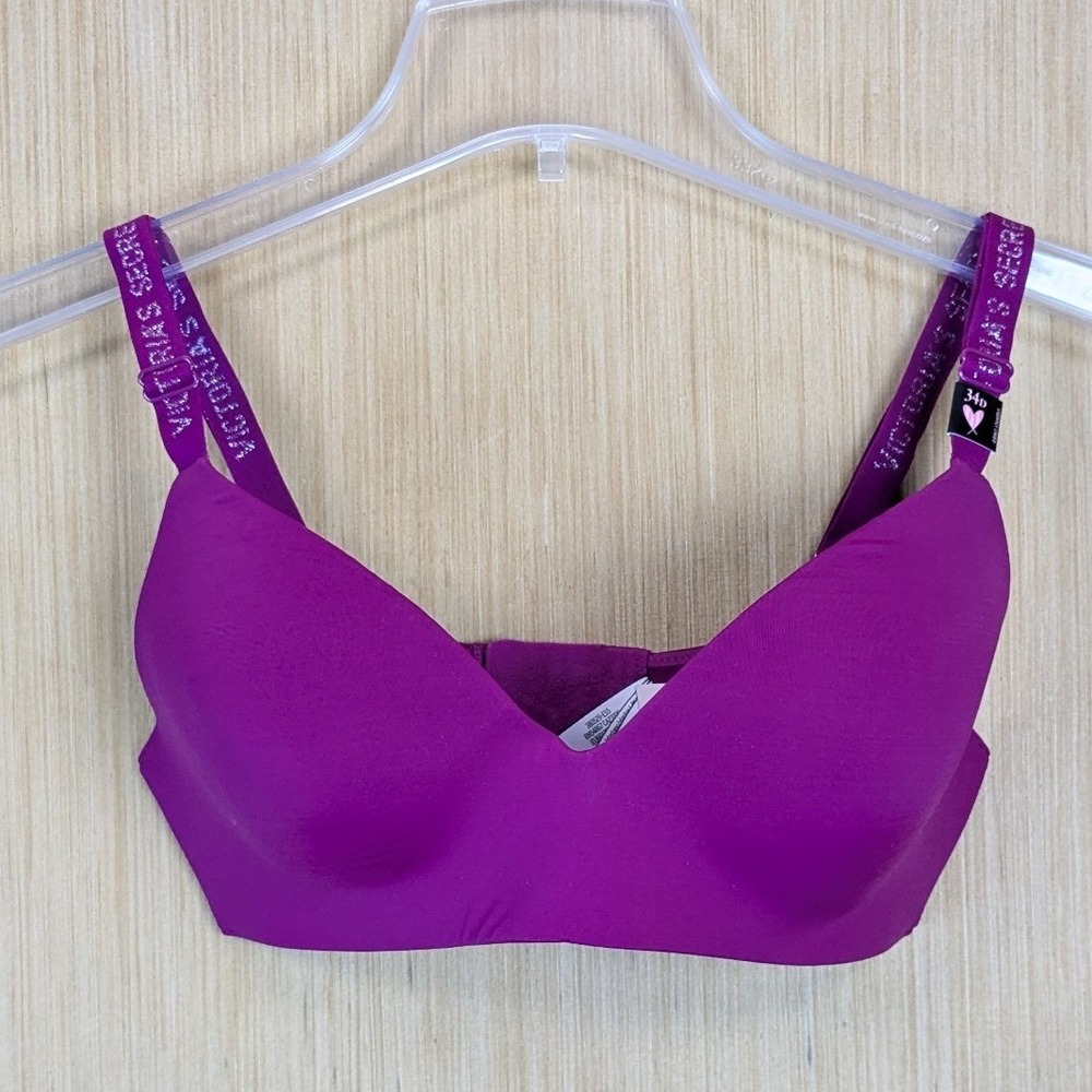 Victoria's Secret T-Shirt Wireless Lightly Lined Bra Purple Logo Straps 34D NWT